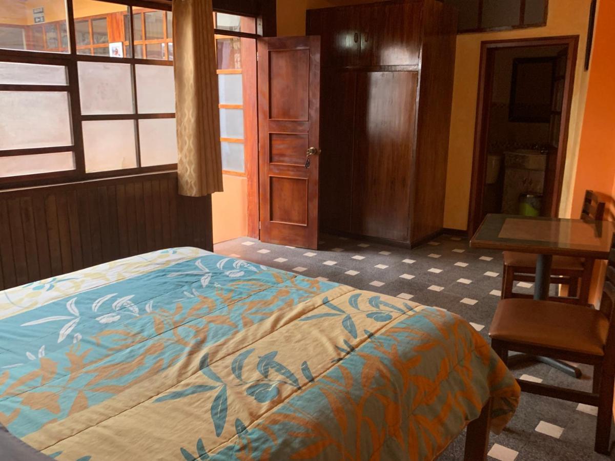 Hostel Santa Canela Cuenca Luaran gambar