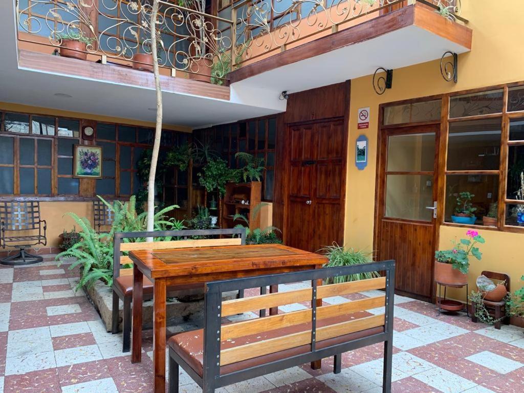 Hostel Santa Canela Cuenca Luaran gambar