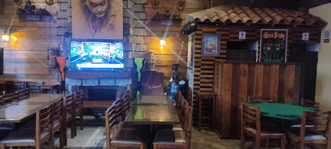 Hostel Santa Canela Cuenca Luaran gambar
