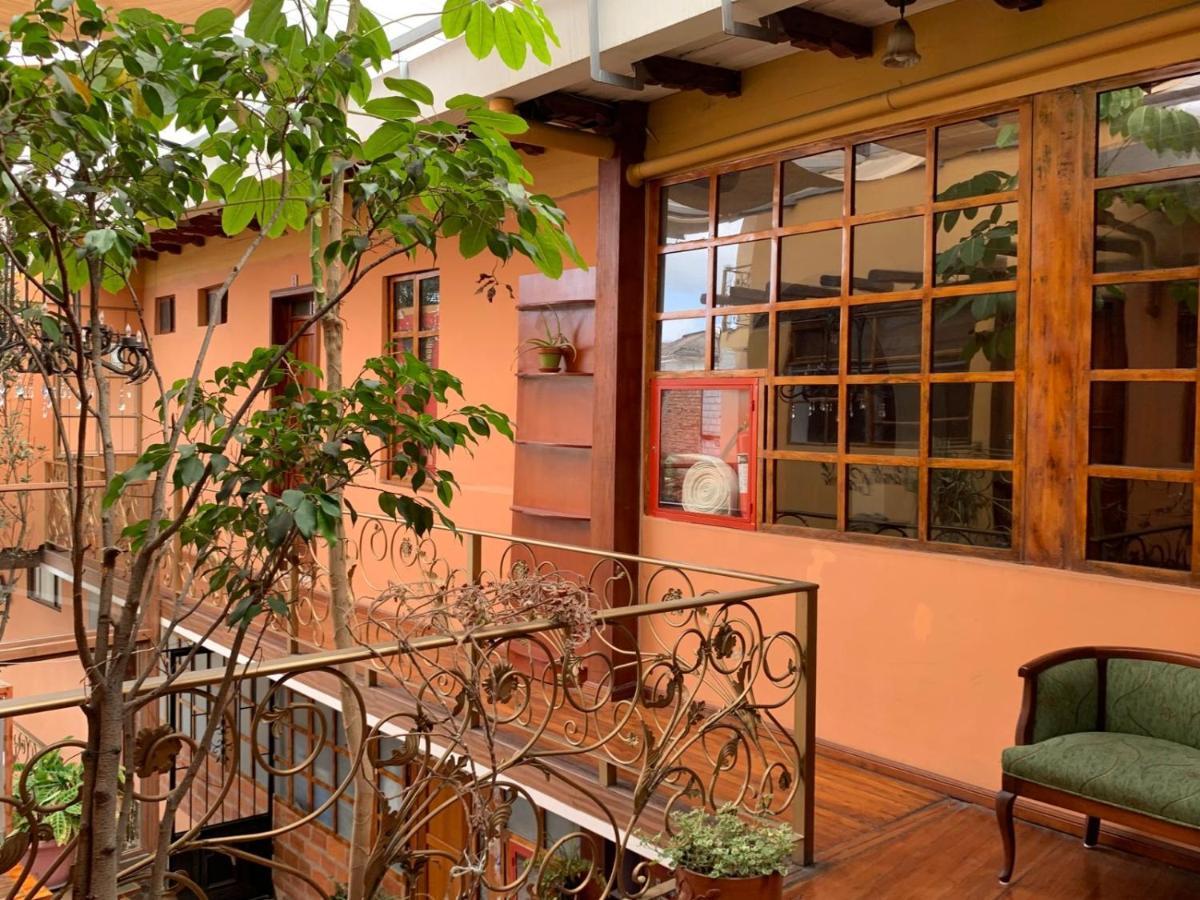 Hostel Santa Canela Cuenca Luaran gambar